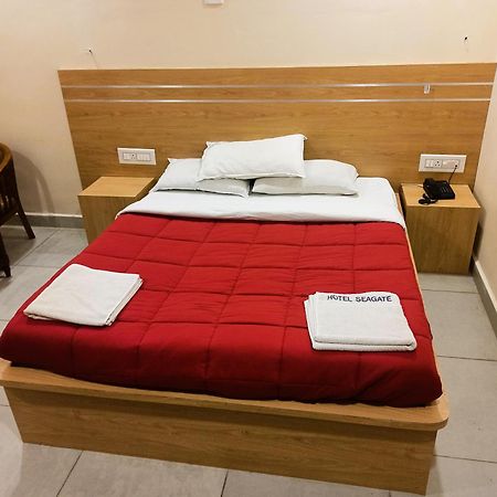 Hotel Seagate 维尔尼甘尼 外观 照片