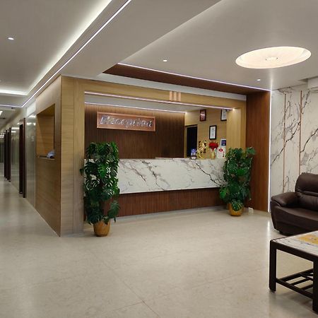 Hotel Seagate 维尔尼甘尼 外观 照片