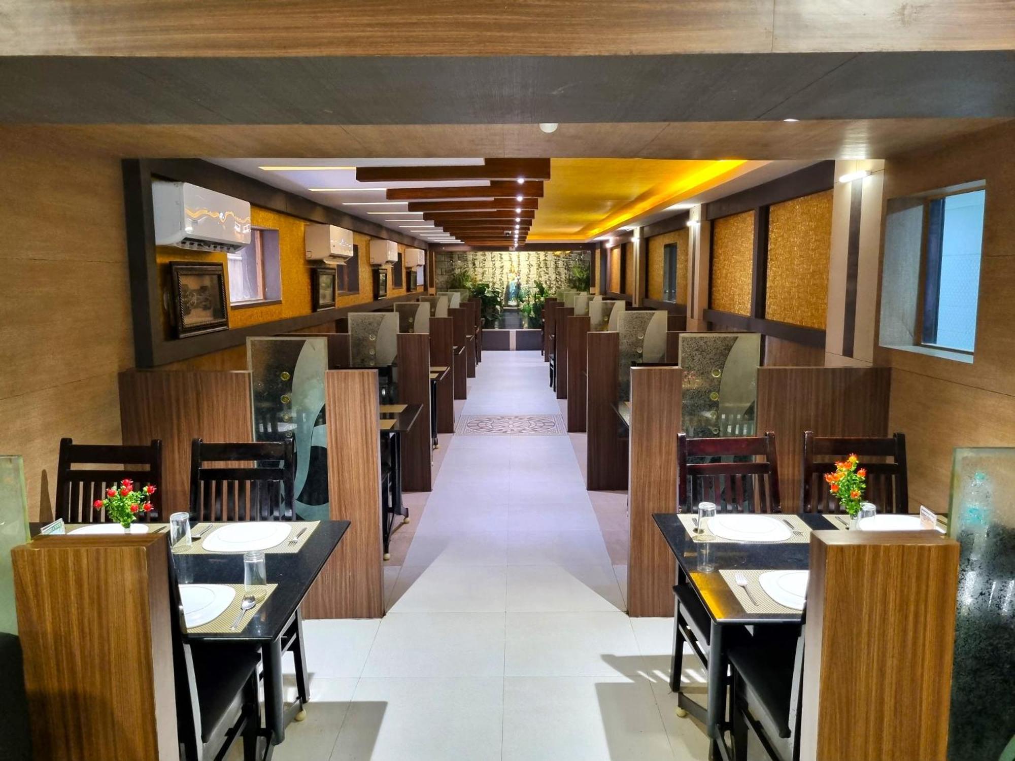 Hotel Seagate 维尔尼甘尼 外观 照片