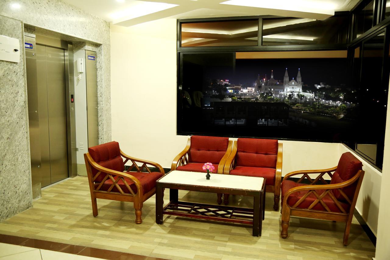 Hotel Seagate 维尔尼甘尼 外观 照片